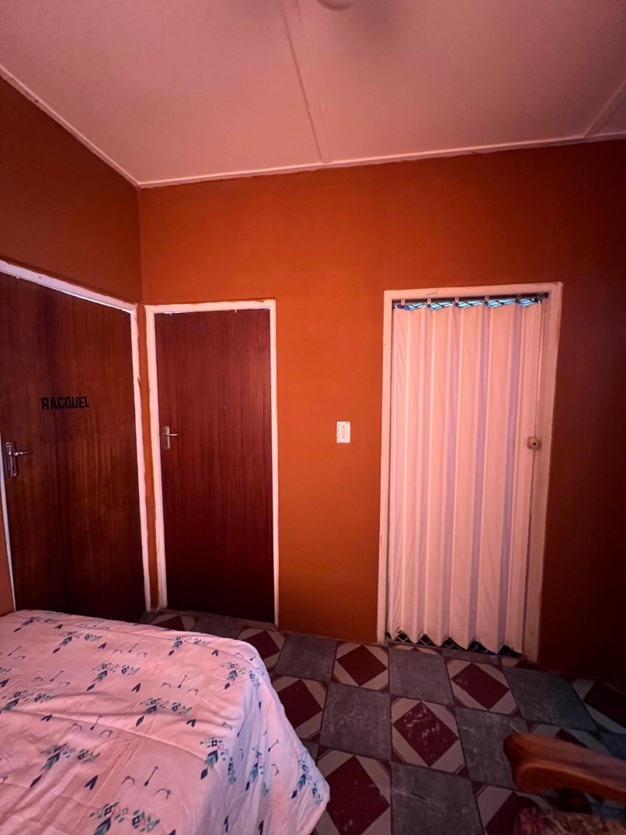  Bedroom Property for Sale in Kalkfontein Western Cape